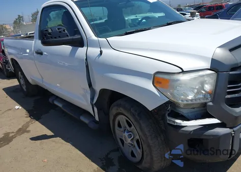 2016 Toyota Tundra Sr 5.7L V8 из США, поврежденный, VIN 5TFNY5F11GX207722